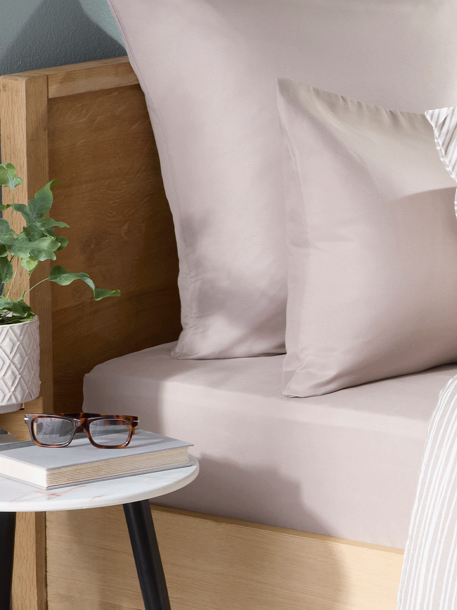 Qb Microfibre Fitted Sheets