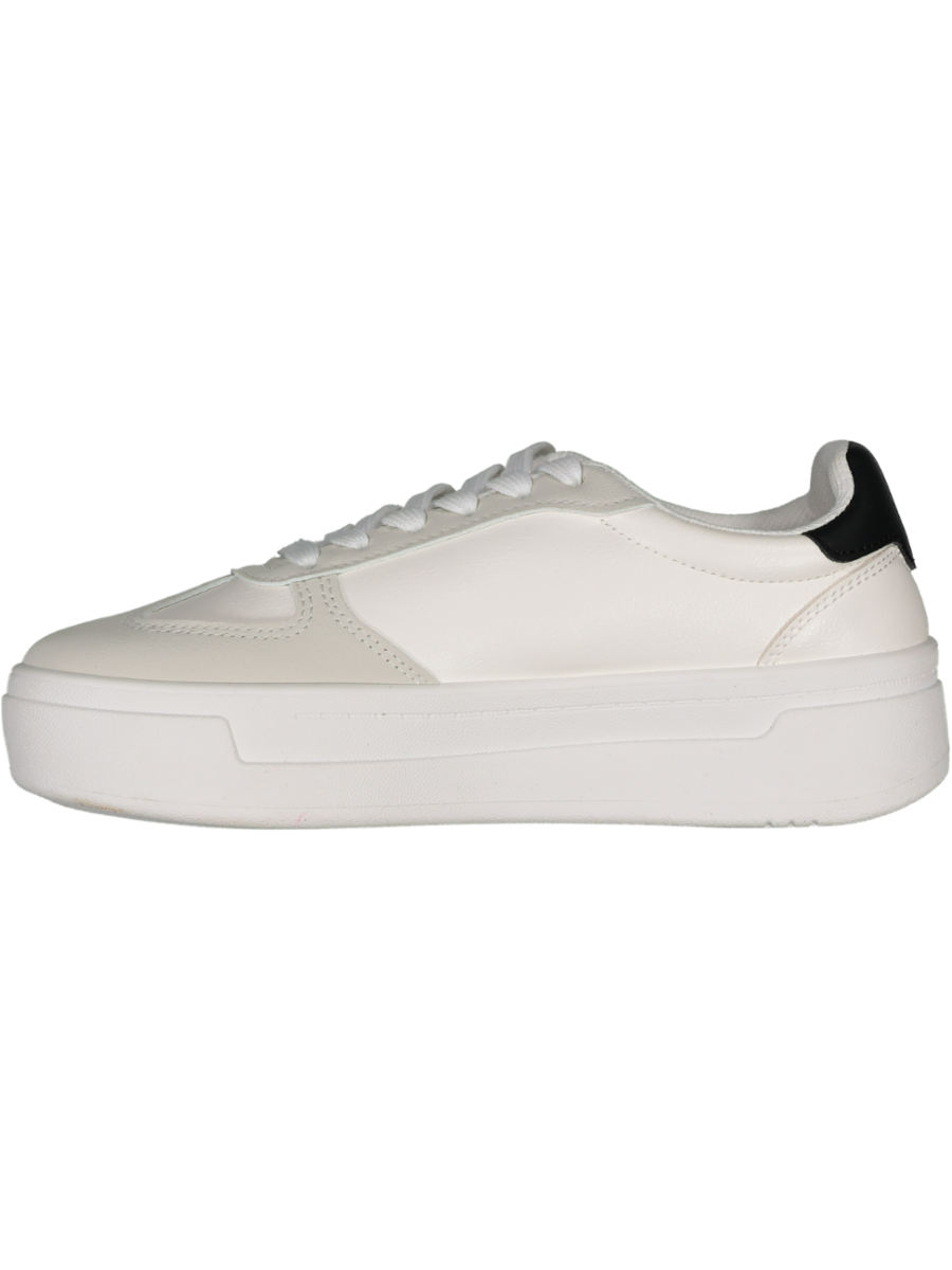Low Top Fashion Sneaker
